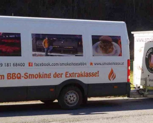 Smoke it easy - Ihr Premium BBQ-Smoking Partner mit neuem IVECO Bus